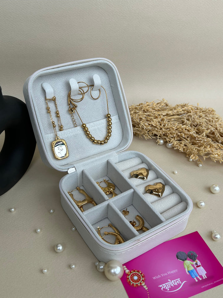 Anti tarnish jewellery box( 7 jewellery + free jewellery organiser)