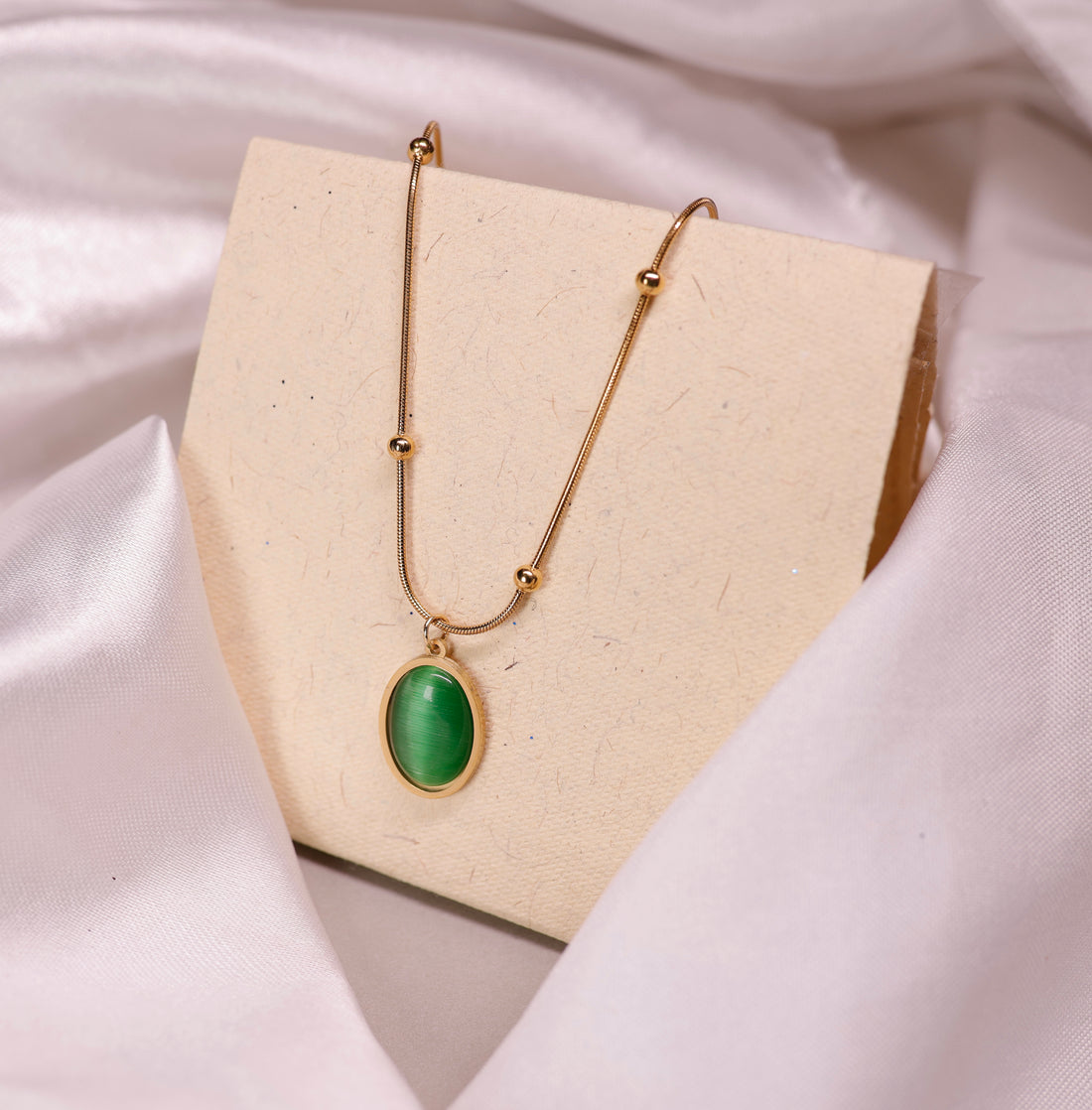 Green gem necklace